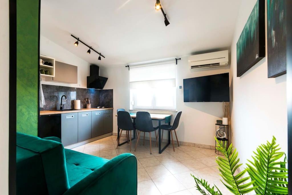Apartman Smaragd 法扎纳 外观 照片